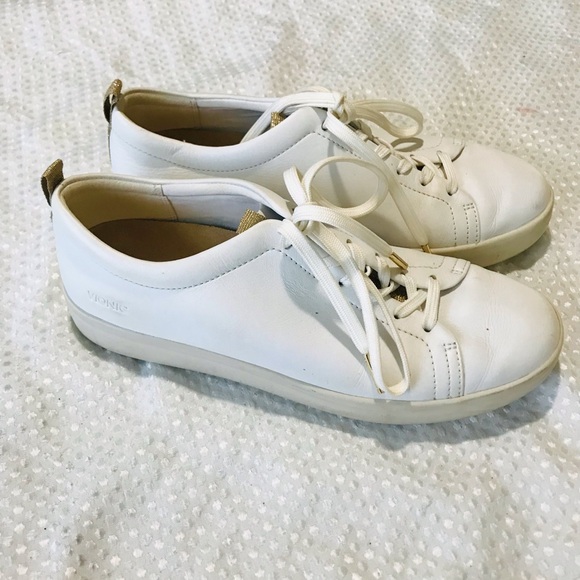 Vionic paisley sneakers - Picture 11 of 14